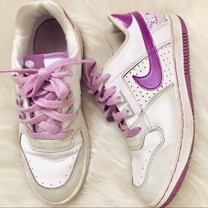 🌺🌸 BUY 2 GET 1 FREE! Nike Shoes Youth